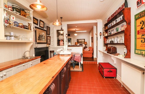 Kilrush Appartement | THE MERCHANT'S STORE, family friendly in Kilrush, County Clare