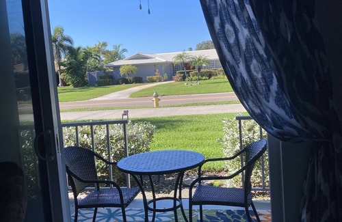 Bayview Copropriété | "The Merry Yacht" lovely condo 2/2 https://www.airbnb.com/h/themerryyacht