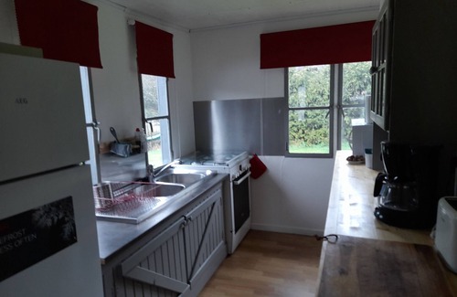 Fepin Chalet De Ski | The Meuse is at the end of the garden