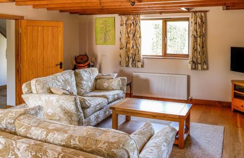 Burton on Trent Maison | The Milking Parlour