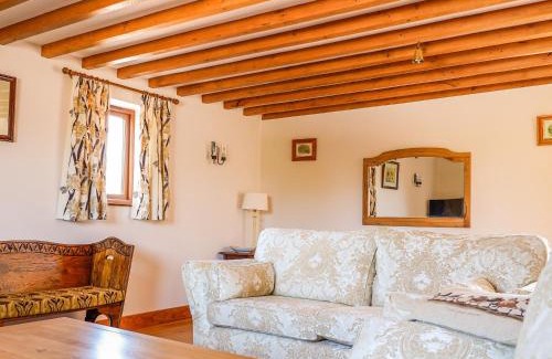 Burton on Trent Maison | The Milking Parlour