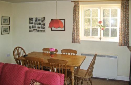 Clows Top Maison | The Mill