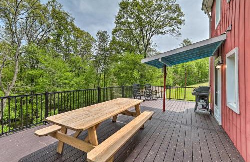Millersburg Maison | The Millersburg Mountain House Getaway with Gazebo!