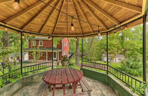 Millersburg Maison | The Millersburg Mountain House Getaway with Gazebo!