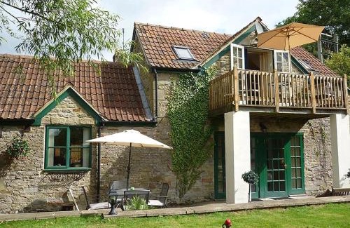 Whitecroft Maison | The Miners Cottage
