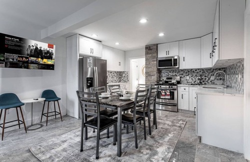 Constable Hook Appartement | The Modern 4BR – Near NYC, Free Parking, Sleeps 12