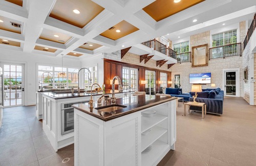 East Fort Lauderdale Maison | The Modern Castle | Canal View & Access | Rooftop | Living Greenhouse | VlLLAS