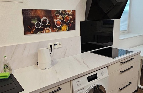 Stuttgart Appartement | The Modern Cave Lodge - ComfyHome Apartments Stuttgart