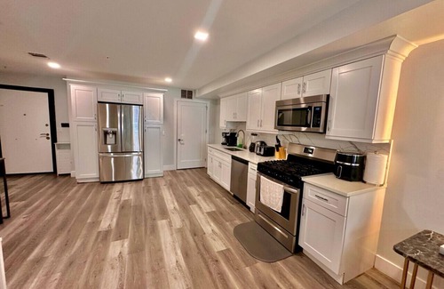 Paterson Appartement | The Modern Suite: 2BR with Free Parking