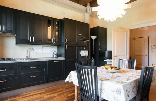 Molina Appartement | L'APPARTEMENT MILL (Dans le célèbre bâtiment Molino Stucky. Avec une vue sur le canal)