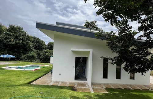 Liberia Maison | The Monkey House is perfect for family and friends