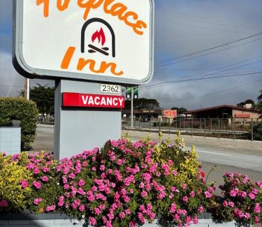 North Fremont Street Hôtel | The Monterey Fireplace Inn