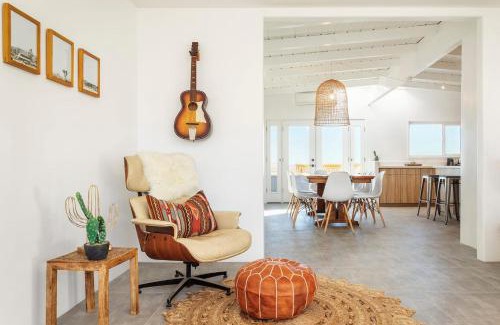 Panorama Heights Maison | The Moondance By The Cohost Company