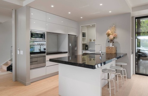 Two Mile Bay Appartement | The Moorings Apartment 6