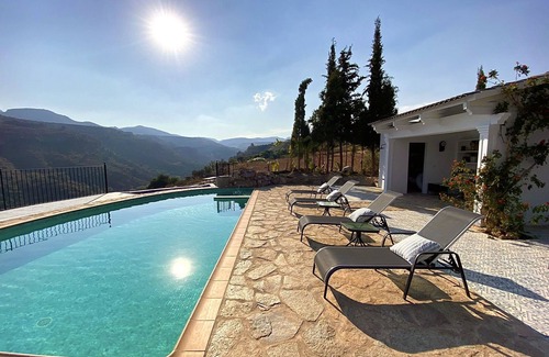 Albunuelas Maison | The most romantic hacienda in Andalucia