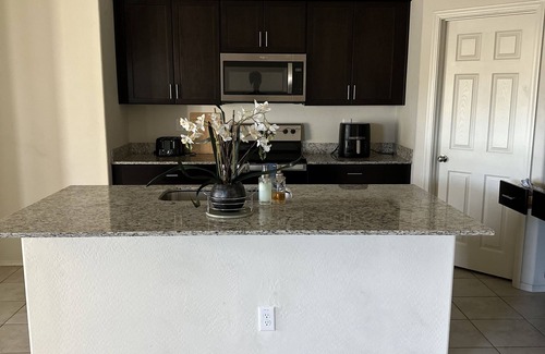 Tolleson Maison | The Mountain View Home