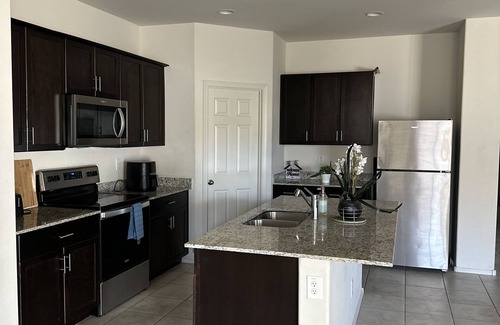 Tolleson Maison | The Mountain View Home