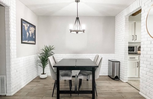 Columbine Copropriété | The Mountain View Pad. Easy Access to Red Rocks and the Mountains!