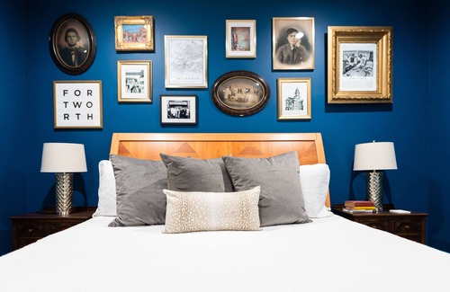 Fayetteville Maison | The Moxie: Luxe Barn Stay with Pool + Hot Tub + Game Room