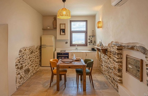 Mirsini Maison | The Mulberry House Su