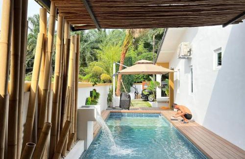 Central District Maison | The Mystiic Retreat 3 to 5 mins to Mid Valley and KSL