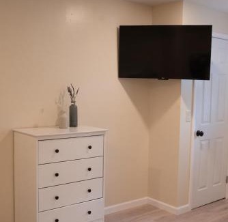 Hammondsport Appartement | The Nautilus at JS Hubbs Guest House