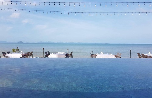 Ko Sire Appartement | The Nchantra Pool Suite Phuket
