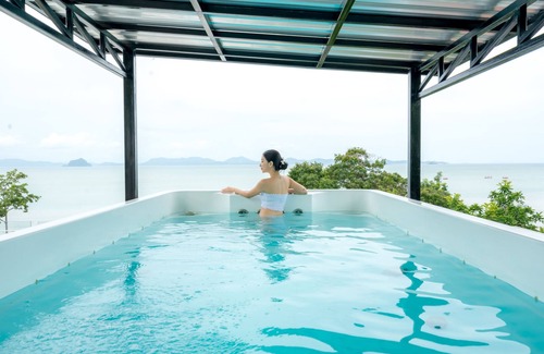 Ko Sire Appartement | The Nchantra Pool Suite Phuket