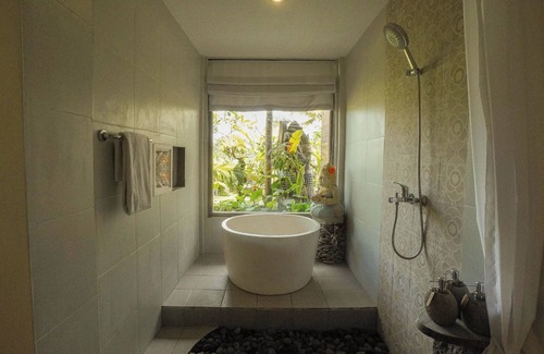 Taro Hôtel | The Nenggala Suite