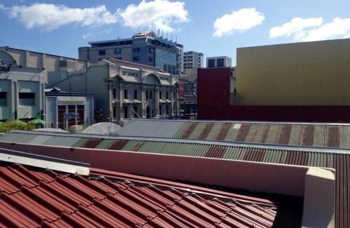 Te Aro Appartement | The Nest - Central and Sunny Wellington Loft