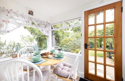Errol Maison | The Nest - Cosy Holiday Cottage