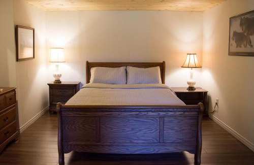 Douro-Dummer Lit Et Petit-Déjeuner | The Nest in the Forest Bed and Breakfast (Hot tub and Sauna)
