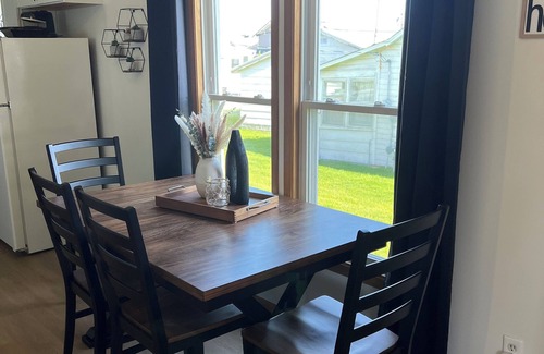 Belle Plaine Maison | The Nest is a newly updated home. Close to park and restaurants. Pet friendly!