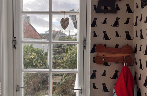 Kinghorn Copropriété | The Nethergate. Cosy cottage in Fife two minutes walk from beach. Dogfriendly