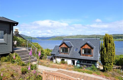 Tighnabruaich Maison | The Neuk