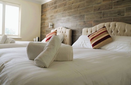 Rawreth Hôtel | The New Chichester Hotel