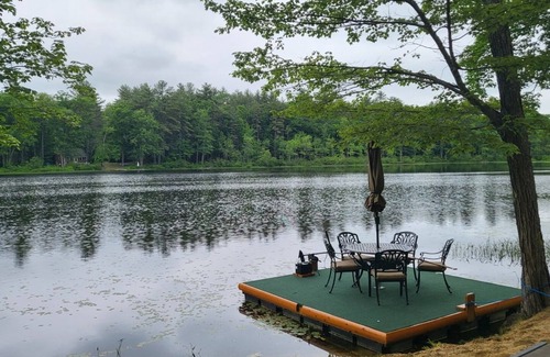 Amherst Cabine | The NEW Damon Pond Log Cabin