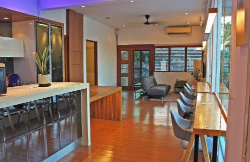 Taman Ipoh Maison | The Nook Holiday Home Cozy, Stylish, Swimming Pool