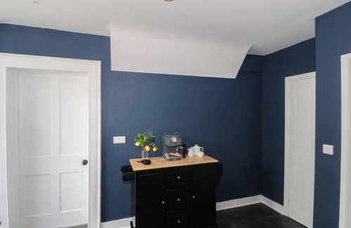 Whitchurch Maison | THE NOOK, pet friendly, character holiday cottage in Whitchurch