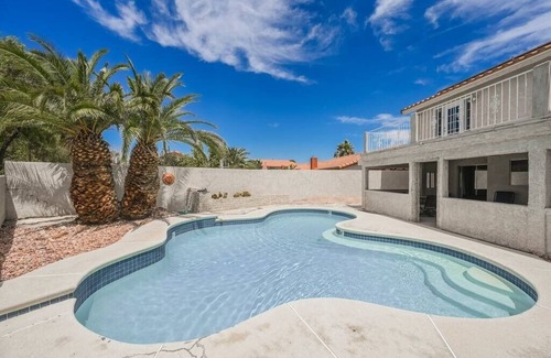 Green Valley North Maison | The Nuevo Luxe Villa