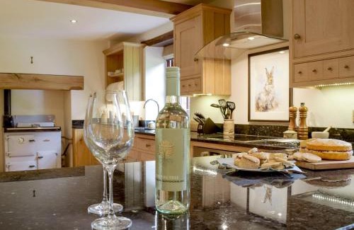 Kington Maison | The Oak