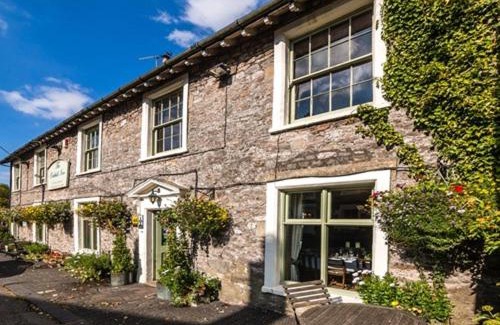 Oakhill Hôtel | The Oakhill Inn