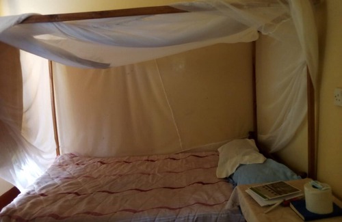 Makindu Hôtel | The Oasis Hotel