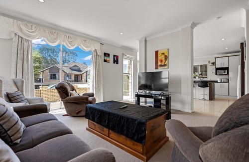 Flat Bush Maison | The Oasis