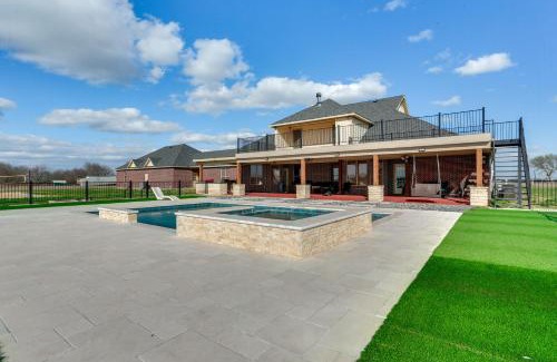 Westminster Maison | The Oasis Ranch 20-Acre Ranch in Whitewright!