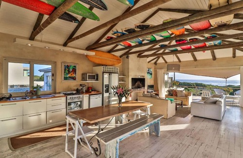 Sandbaai Maison | The Ocean Villa - beachfront home