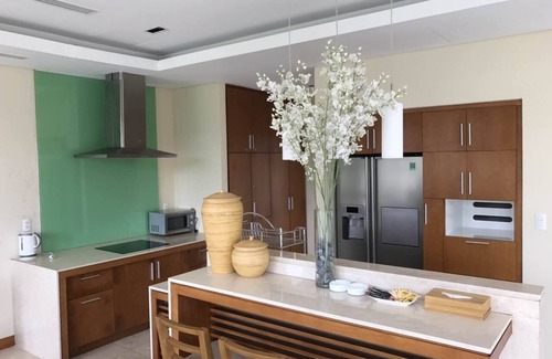 Ngu Hanh Son Villa | The Ocean Villas, 3BRs public & privitePool