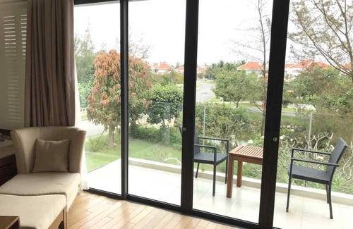 Ngu Hanh Son Villa | The Ocean Villas, 3BRs public & privitePool