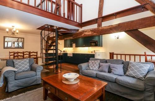 Stanton Maison | The Old Cider Press