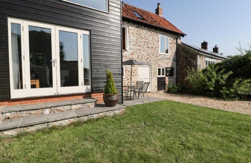 Radstock Maison | The Old Coach House